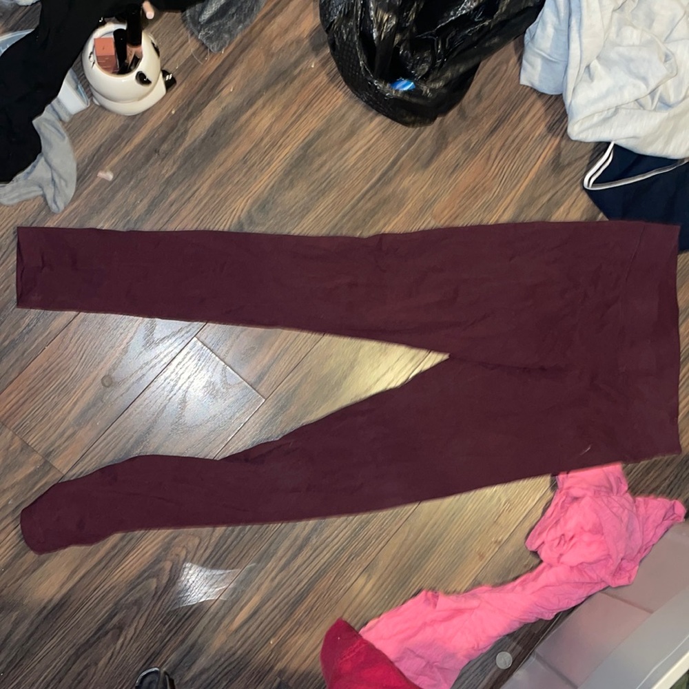 Purple leggings
